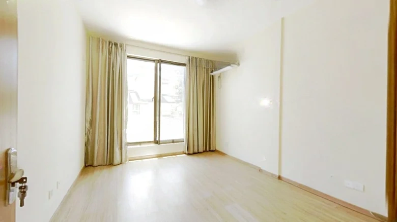 Scenic Garden Residence - View 2