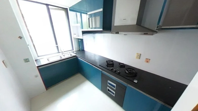 White Gold Coast - View 9