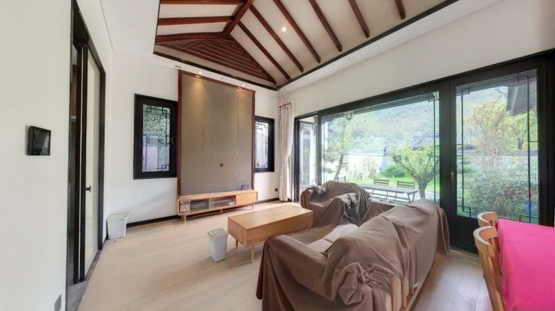 Inkstream Lake - View 4