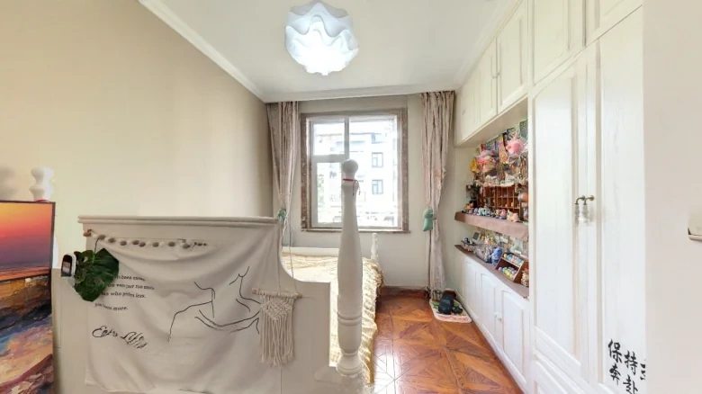 Poly Linden Language District B - View 3