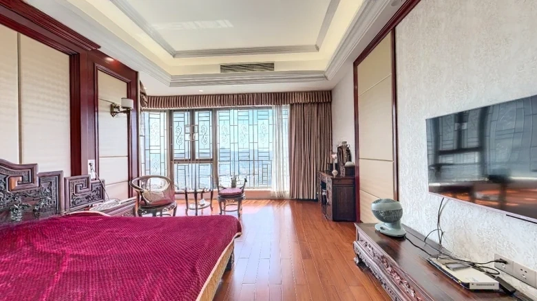 Elegant Residence Cambridge Confluence - View 3