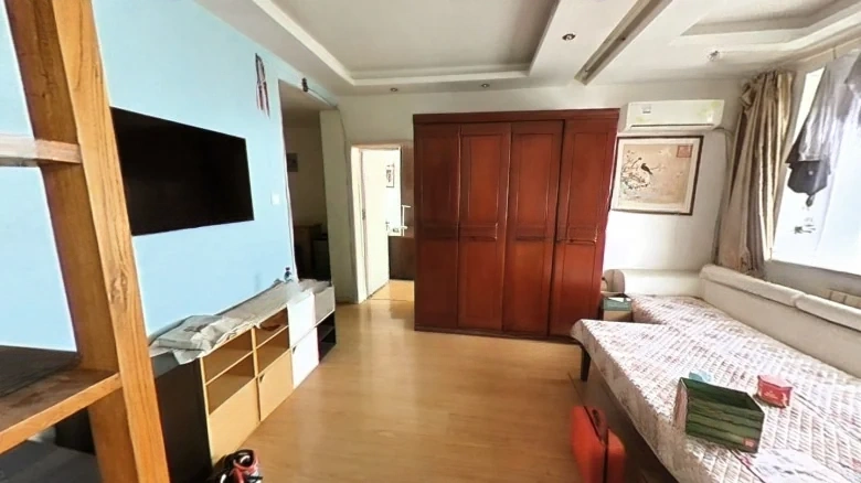 Golden Leader Family North District - View 3