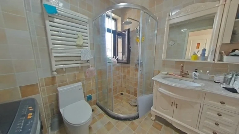 HeDaXiYue الفندكسية The direct translation does not form a coherent English compound name, so phonetic representation is provided. For better integration into an English context, it could be adapted as - View 10