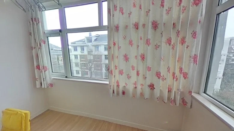 Scholarly Family Background - View 13