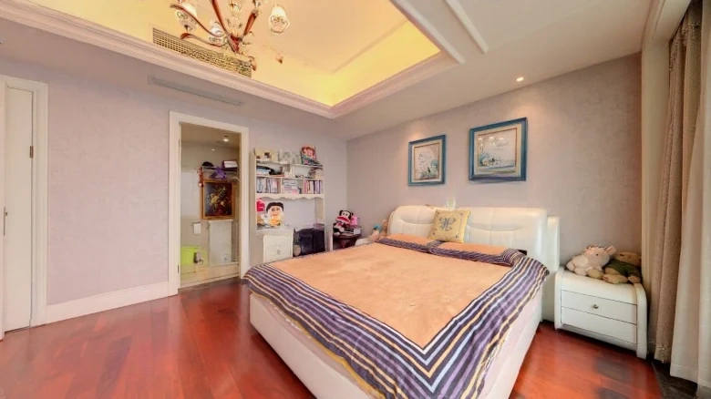 Orient Gate - View 5