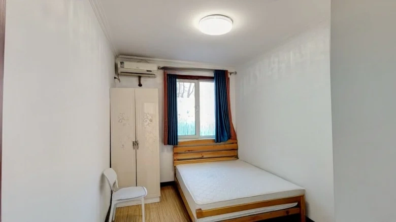 Poly Western Hills Forest Language - View 3