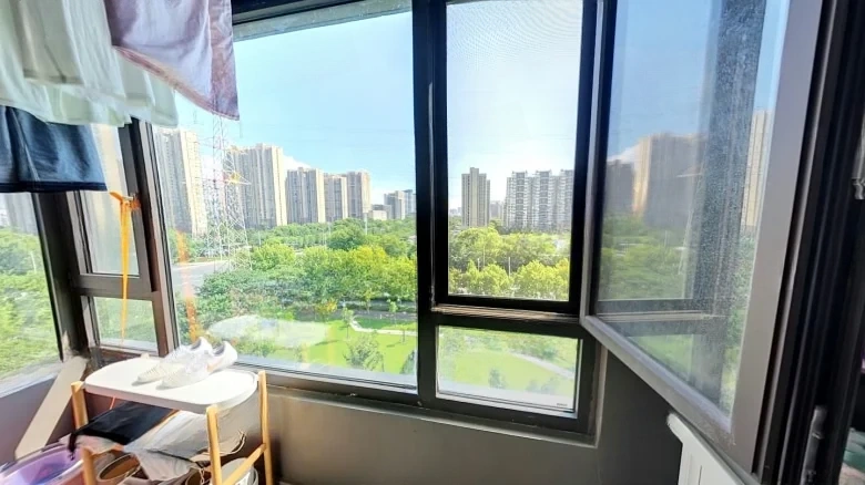 Jinghai Mansion - View 9