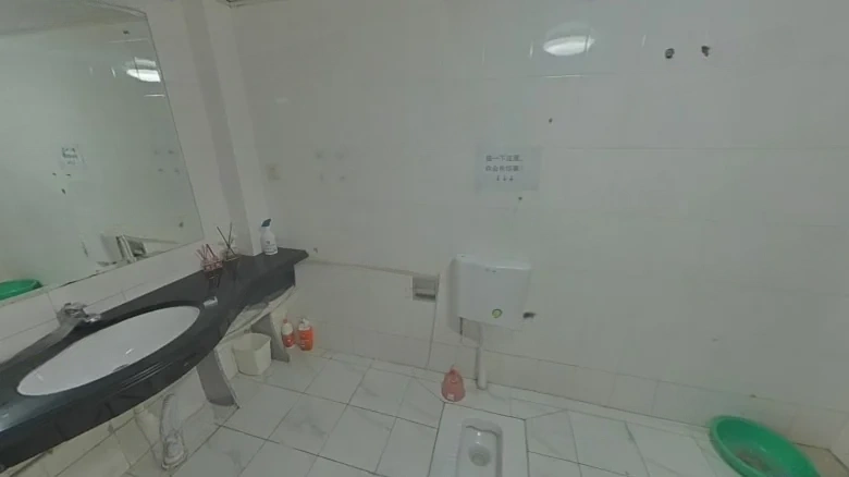 Silver Globe Tower - View 7