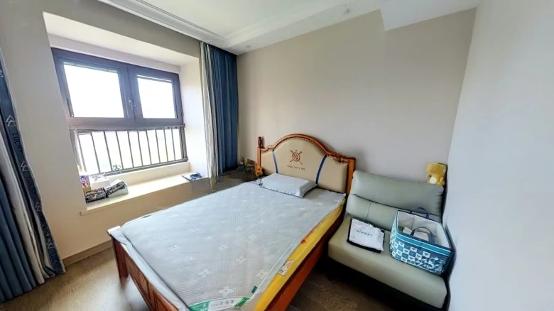 Jinghai Mansion - View 5