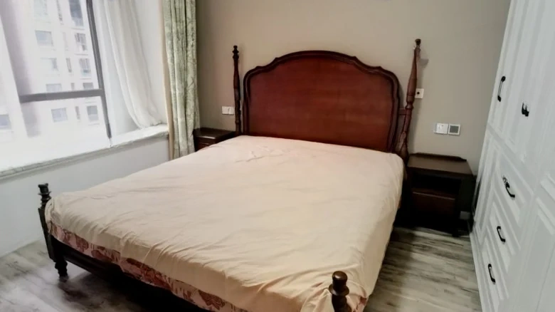 Purple Sandalwood - View 3