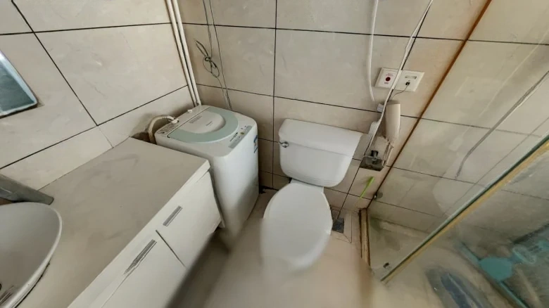 Cainesi Lake Gold Hall - View 5