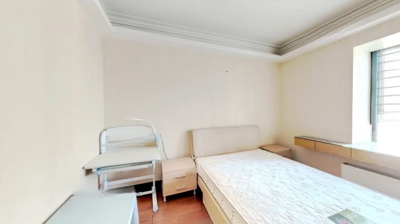 Elegant Residence Garden - View 1