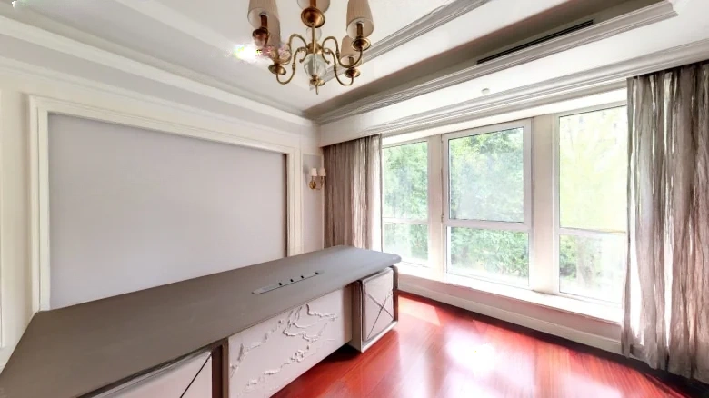 Wanda Mansion - View 2