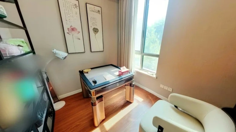 Clear Wind Riverbank - View 2