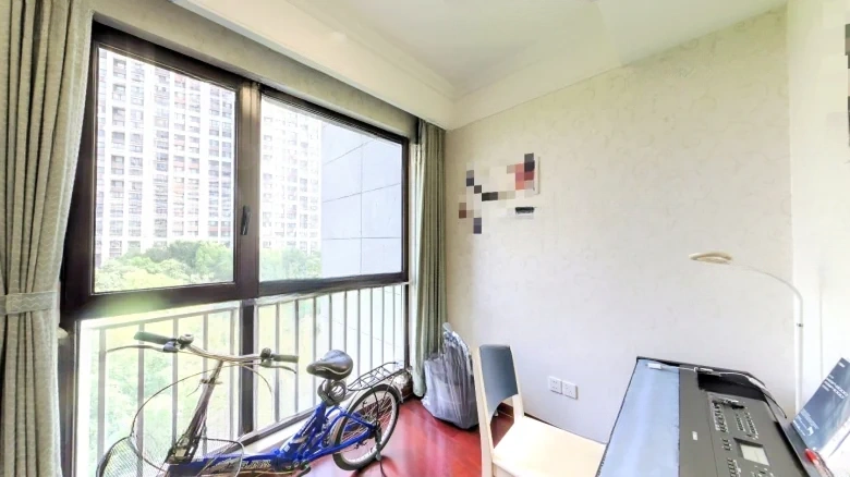 Lemontree Spring Waterfront - View 4