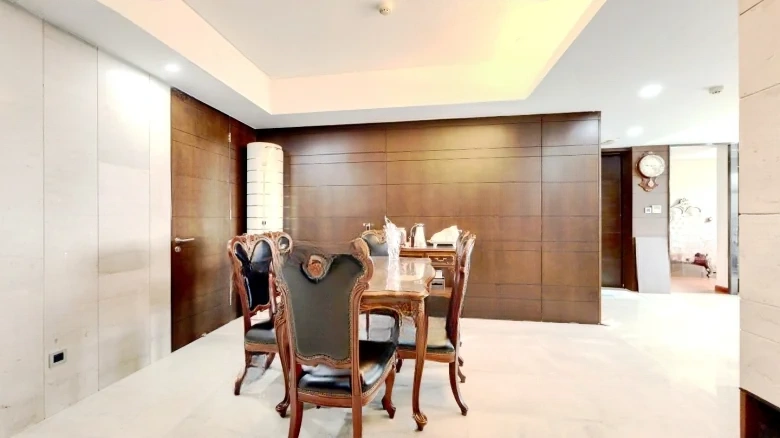 Yinzuo Linghai Grand Mansion - View 5