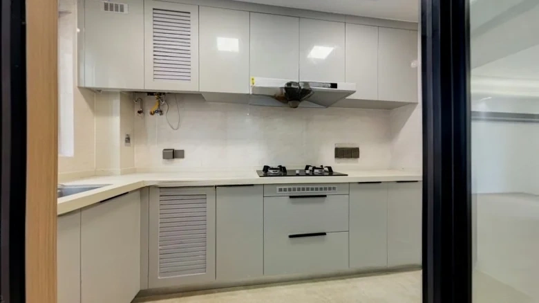 Spring Breeze South Bank East Garden - View 9