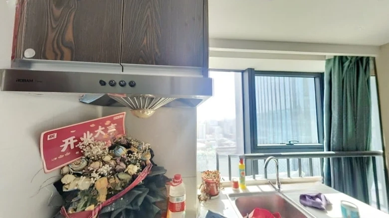 Lanzhou Center Office Tower - View 4