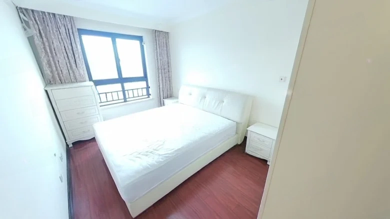 Paulaner Leaf Language (Phase 2) Apartment - View 2