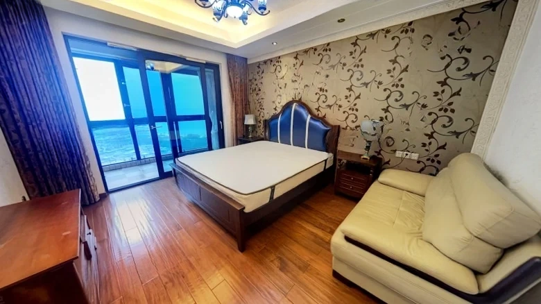 Love Court Sea - View 2