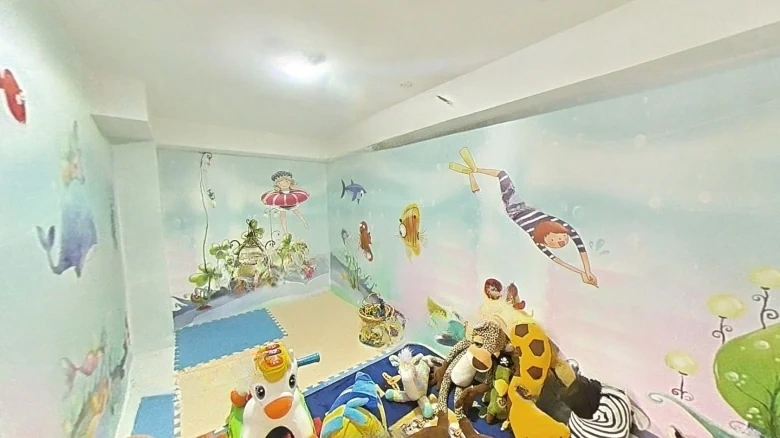 Poly Great Metropolis - View 11