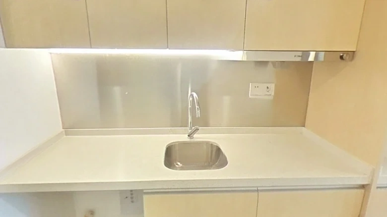 Roundway Changsha Seal - View 4