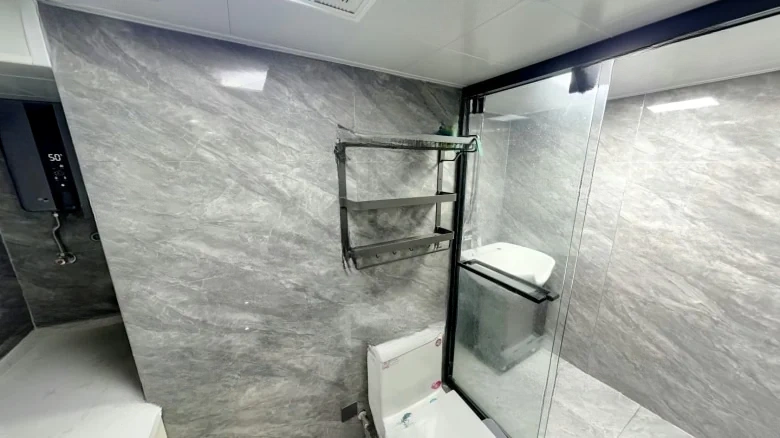 Crimson Star Sky Luxury - View 5