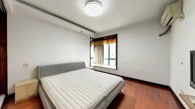 South Bank Crystal City Garden - View 2