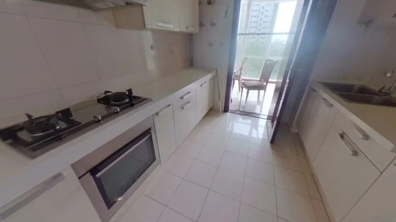 Observation Lake International - View 7