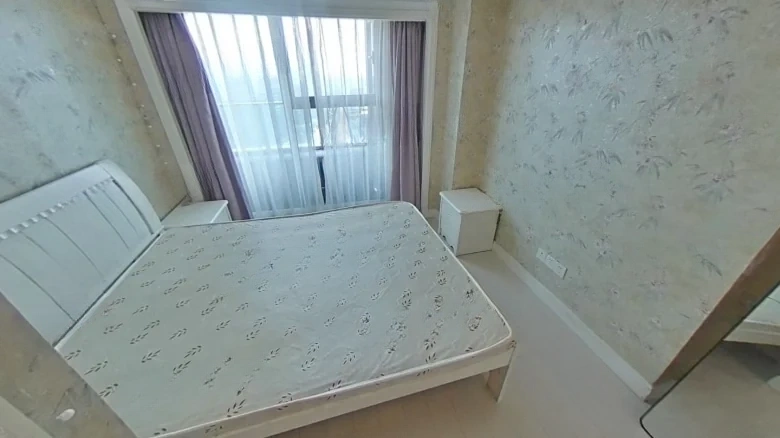 Lord's Golden Throne - View 5