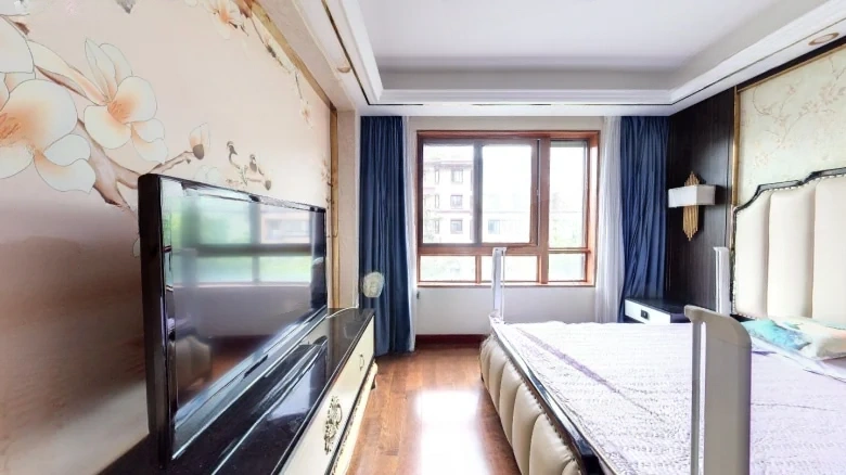 Lavender Gold Mansion C District - View 2