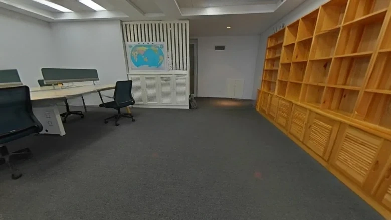 7080 Center Square - View 4