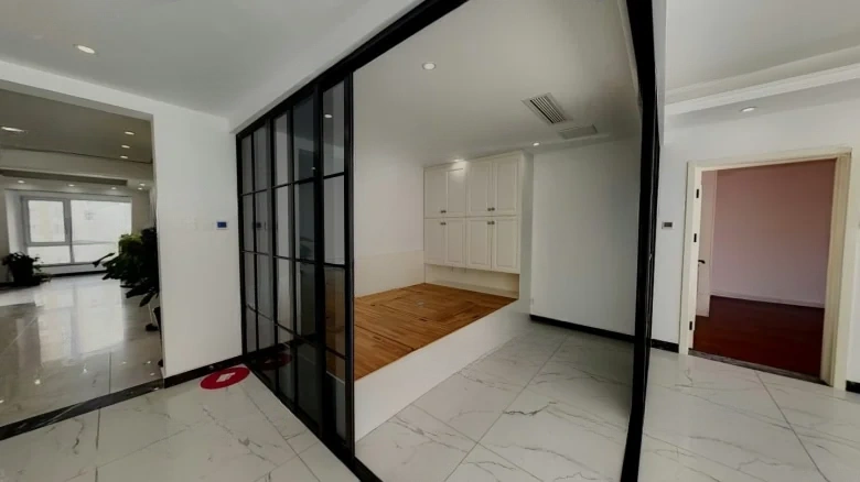 World Trade International Apartments - View 4