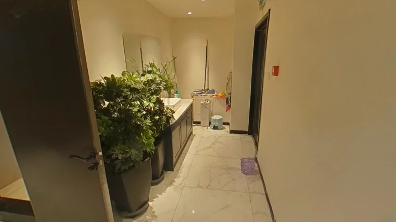 Yidada Crowndom Apartments - View 8