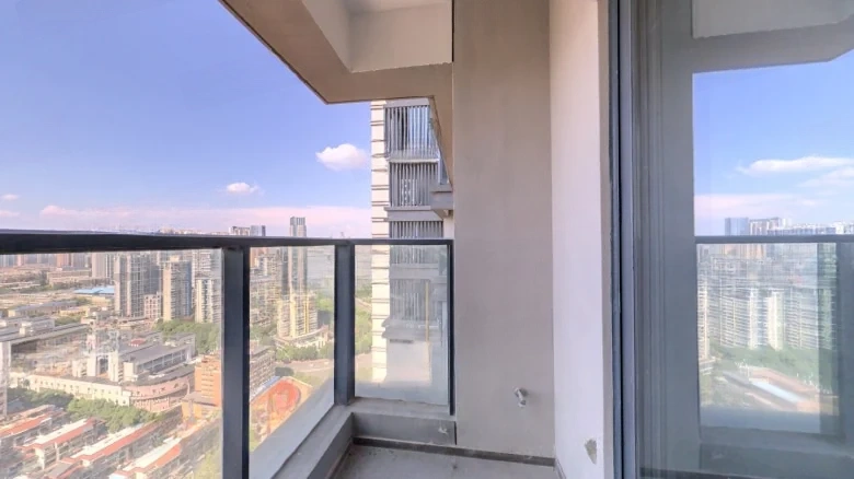 Mountain River Seal - View 12