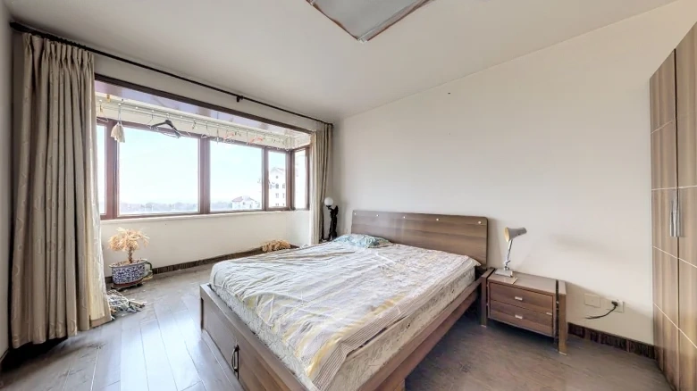 Karen Garden - View 1