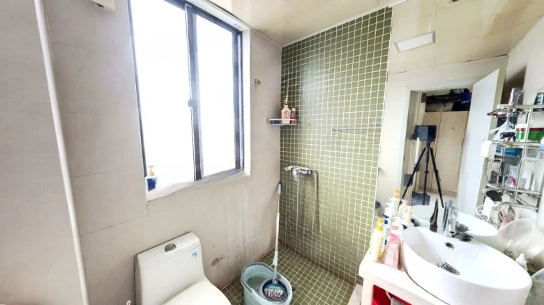 Name Convergence Plaza - View 4