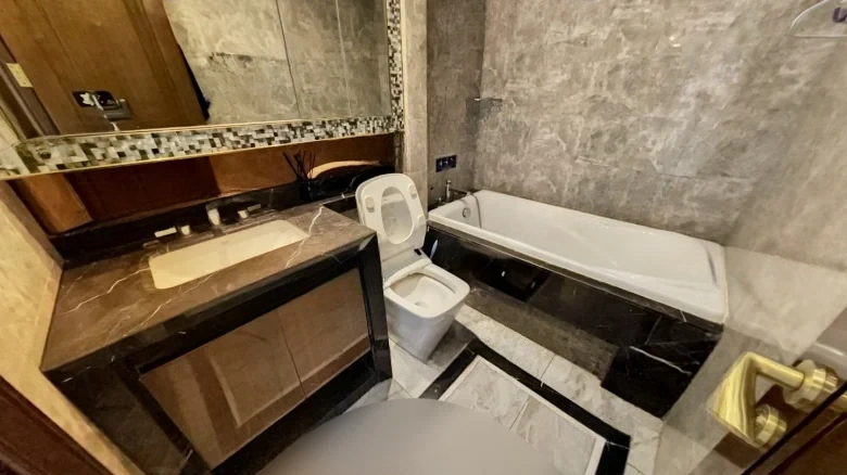 Evergrande Plaza - View 9