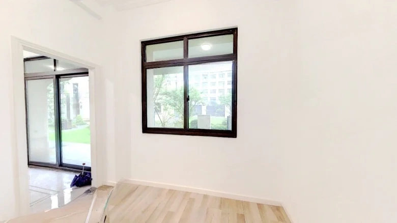 RuiXiang一号或多译为RuiXiang Yihao，通常在正式场合会使用更加完整的表达 - View 5