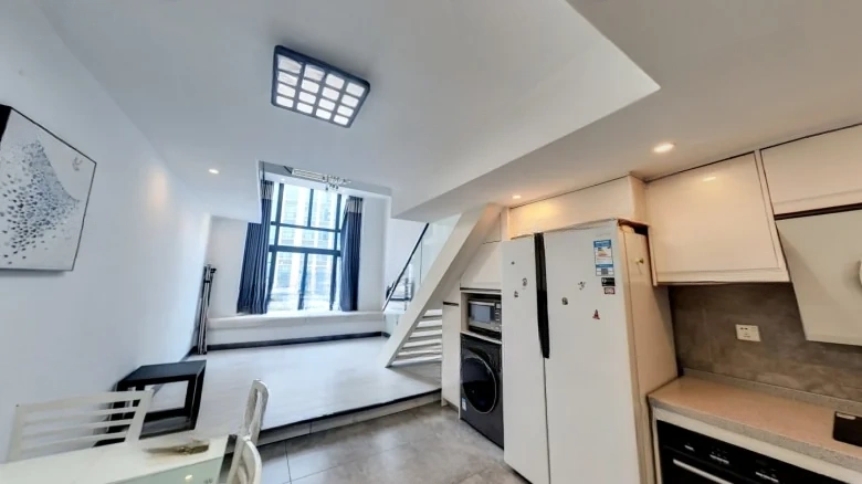 Aurora City Plaza - View 3