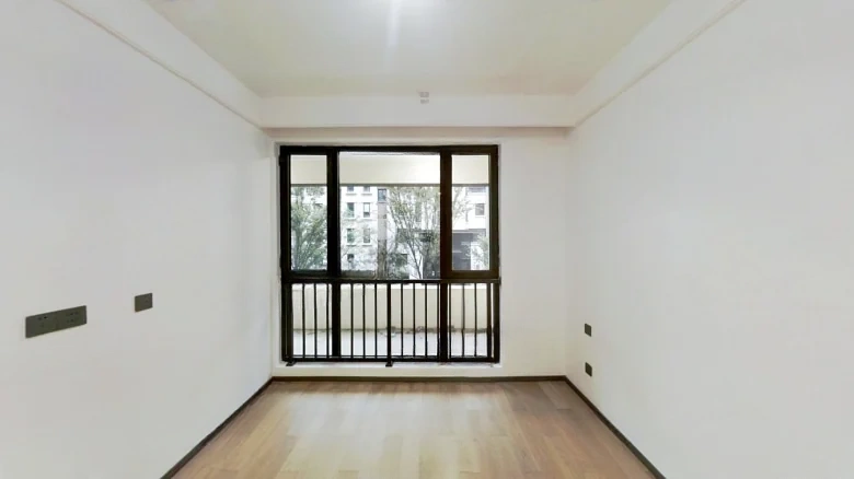 Spring Wind South Bank West Garden - View 3