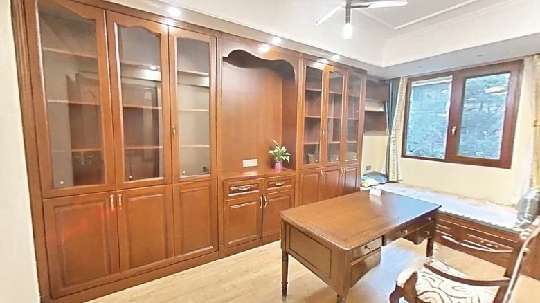 Rongke檀香山 Tamkah Mount Fragrance - View 4