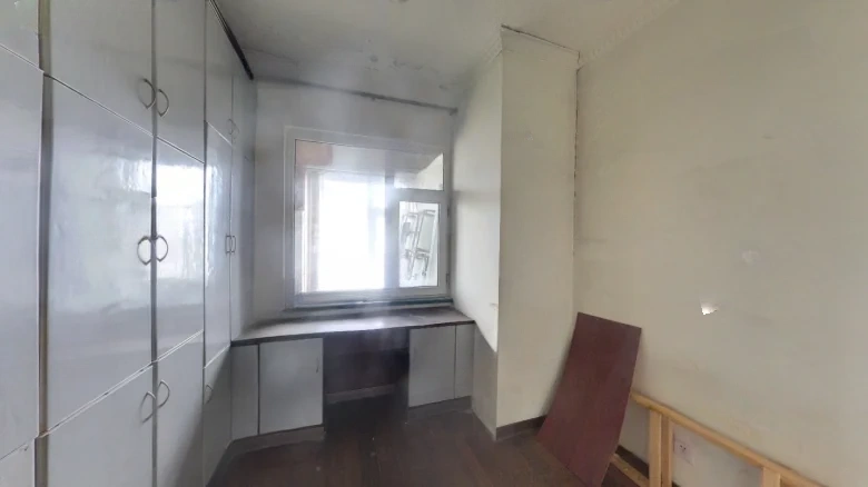 Golden Waltz - View 3