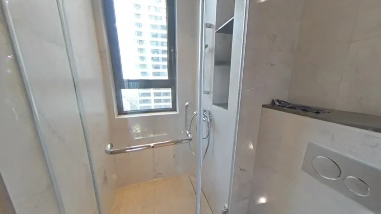 Dàyún Gǔ Láoshān Jīnmào Fū Dōngqū - View 9