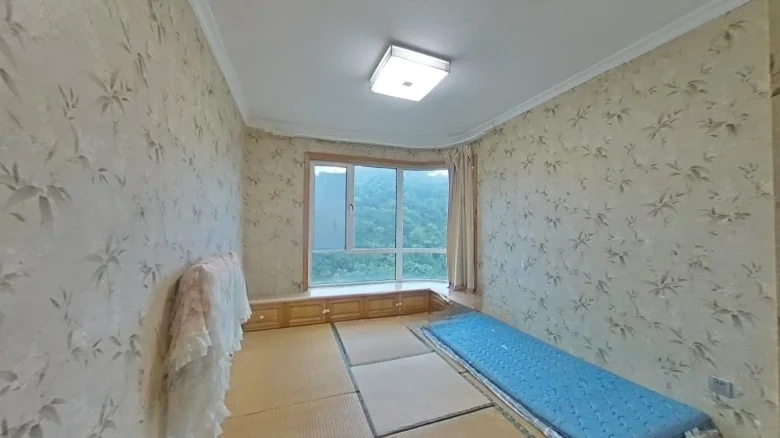 Mingxiu Mountain Villa District A - View 2