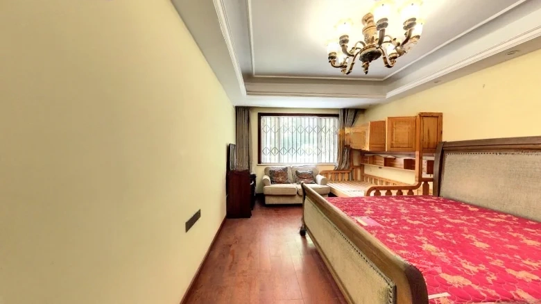 Purple Gold East Domain - View 5