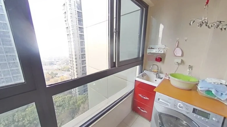 Renesas Riverside Bay City Phase I - View 10