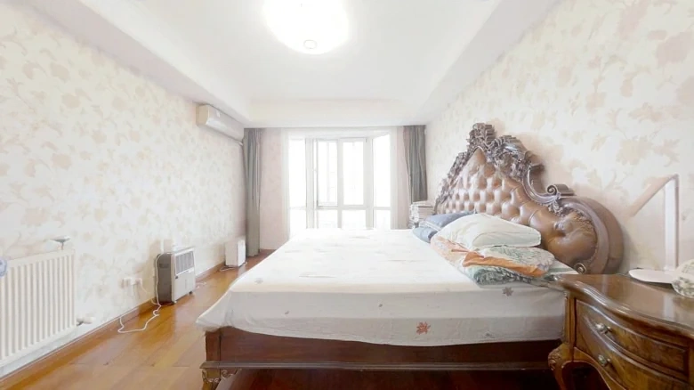 Golden Emperor Mountain Villa - View 3