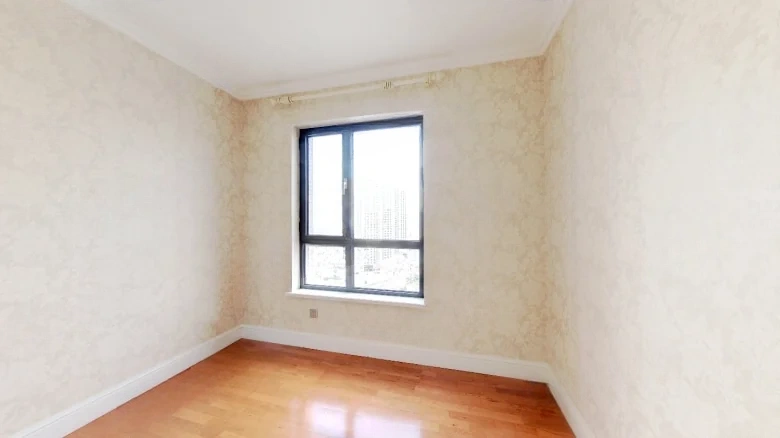 Hua Ye Rose Oriental - View 2