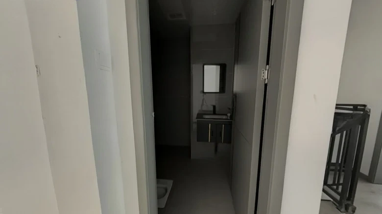 German Sulfur Spring Harmony and Royal Glory - View 10